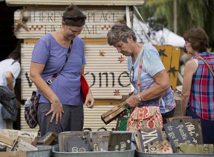 Nappanee arts and crafts festival continues through Saturday Local