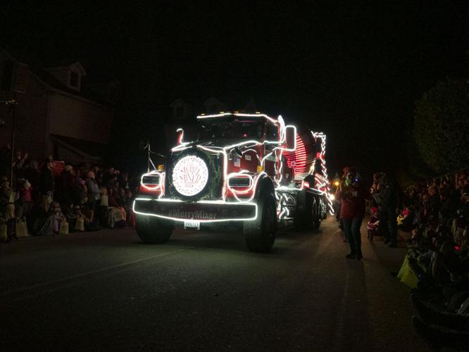 Annual Shipshewana holiday event draws thousands Local News