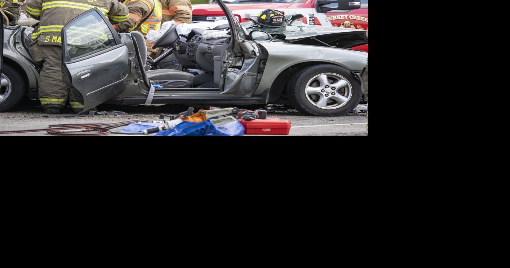 Three injured in threevehicle crash Local News