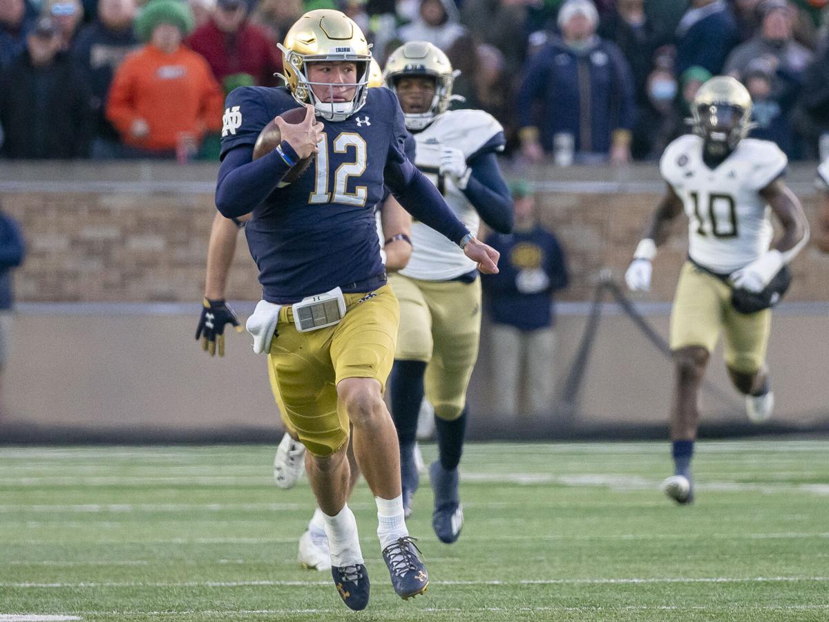 Notre Dame vs. Georgia Tech - Tyler Buchner running