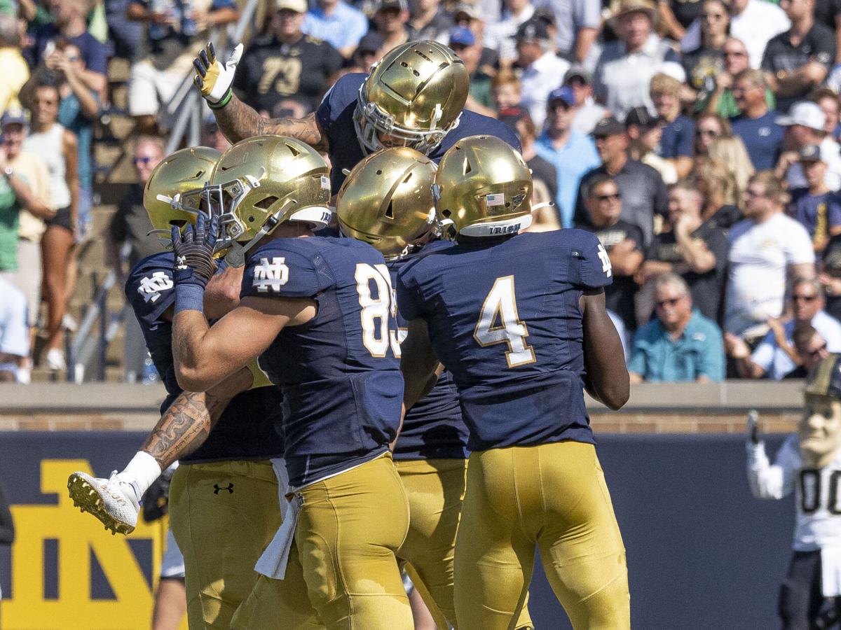 COLLEGE FOOTBALL: SEP 18 Purdue at Notre Dame - celebration Williams first TD