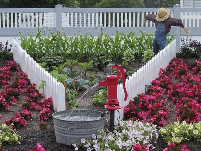 Creative Committee designs Nappanee Center Quilt Garden Local News