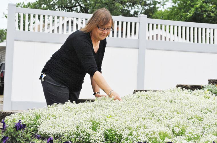 Quilt garden honors Nappanee heritage News