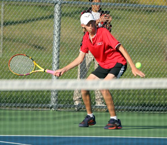 PREP BOYS TENNIS Goshen sweeps Bethany, wins thirdstraight sectional