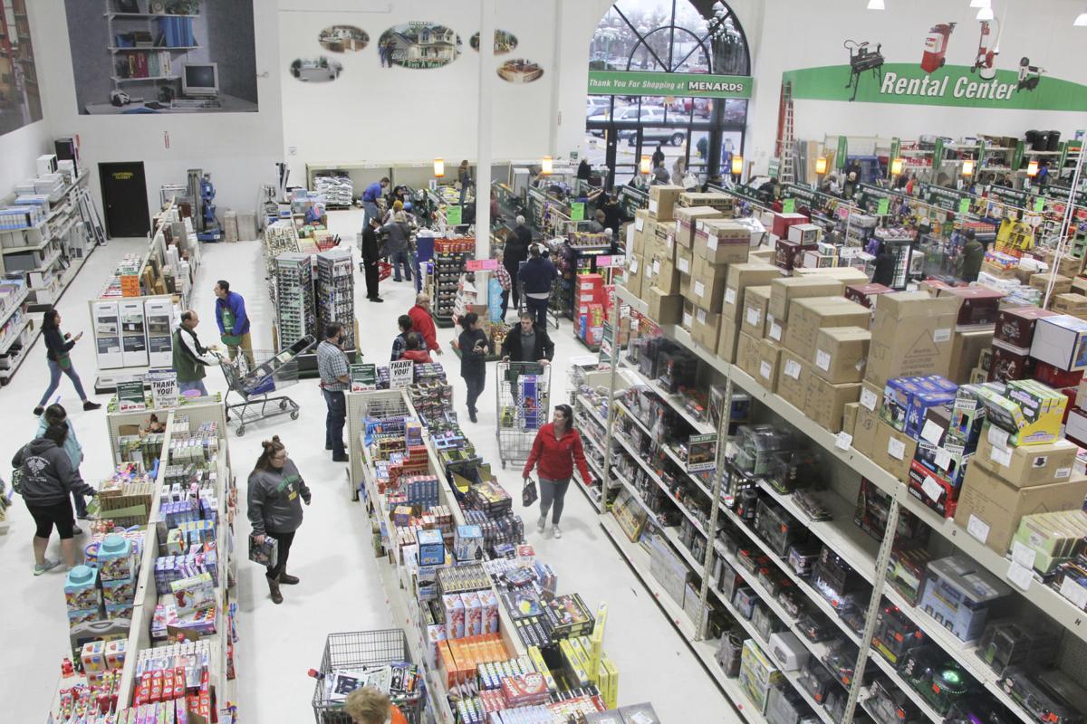 Crowds flock to stores for Black Friday savings | News | 0