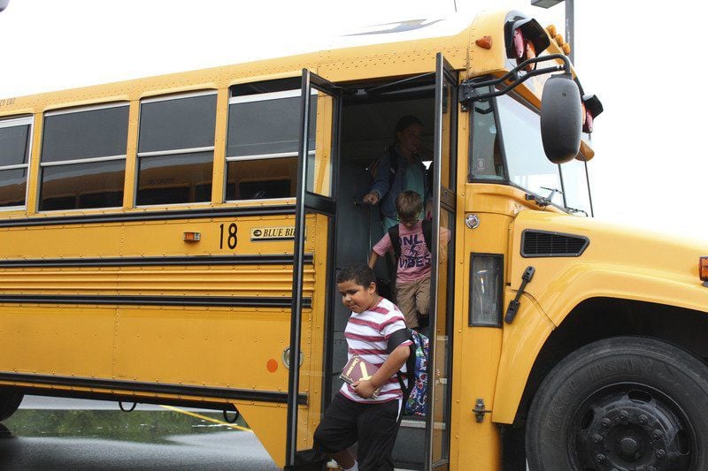 SLIDESHOW: Wa-Nee students go back to school