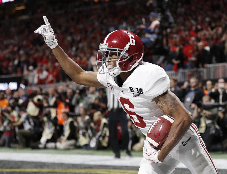 College Football Walk Off Alabama Beats Georgia In Ot For