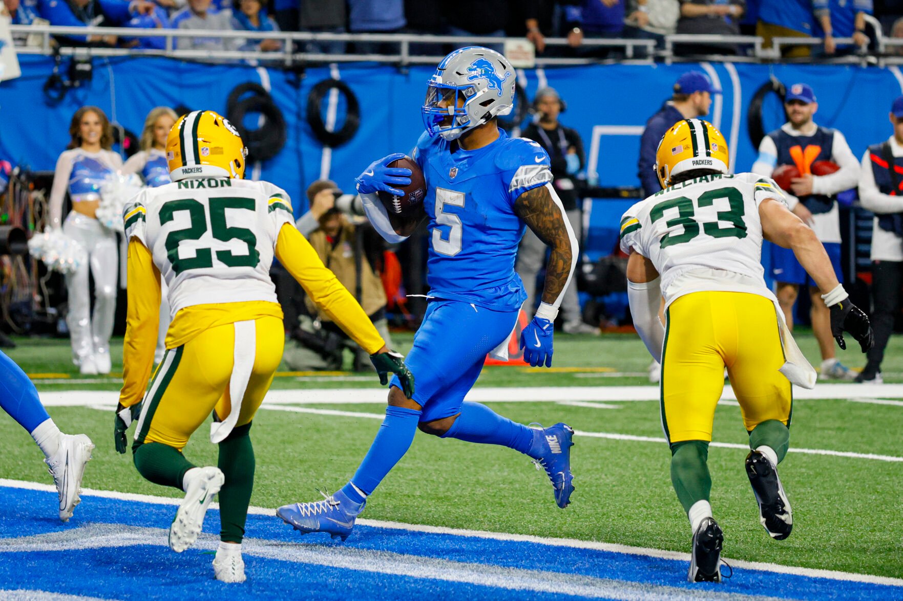 Dan Campbell's 4th-down Gambles Help Lions Beat Packers 34-31 And ...