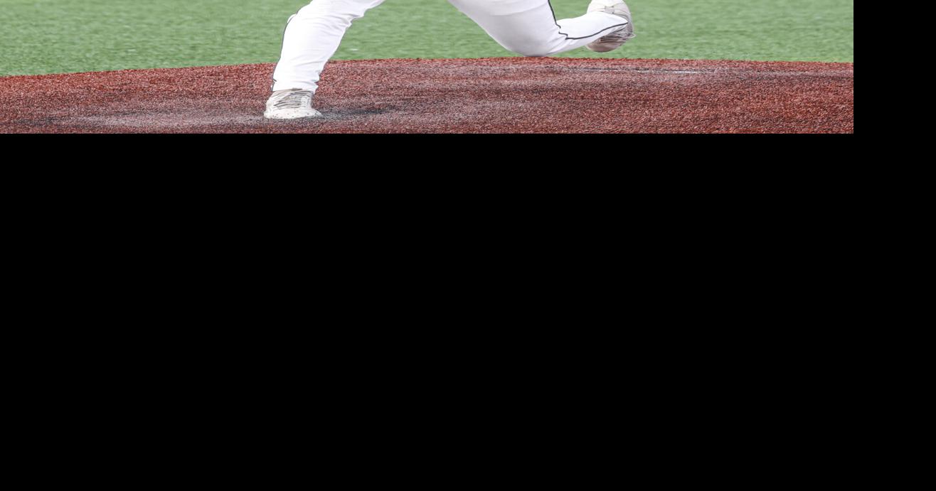 PREP BASEBALL: Reed rules from the mound in regional championship win over reigning 3A champion New Prairie