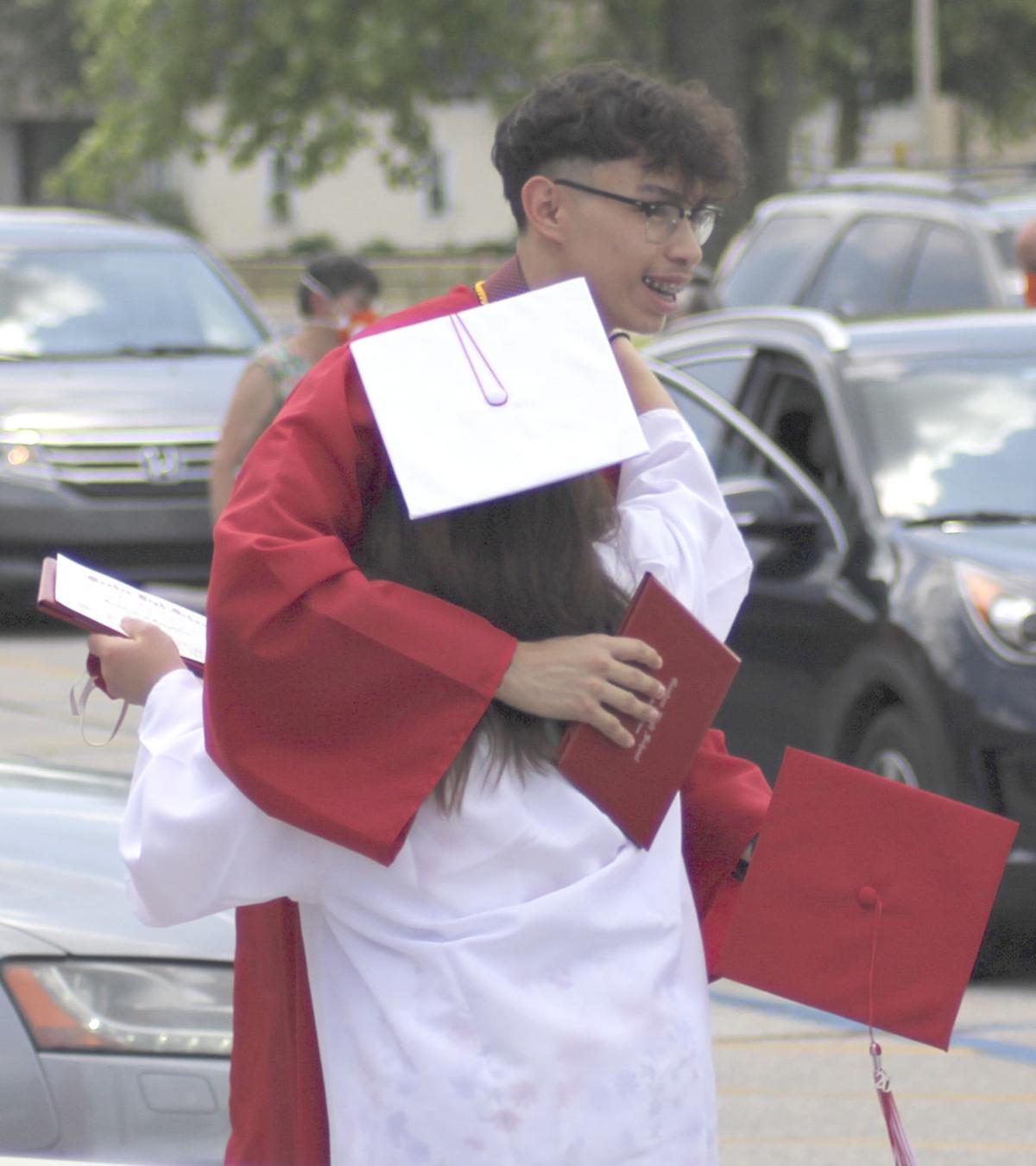 20200629-nws-ghsgrads2.JPG