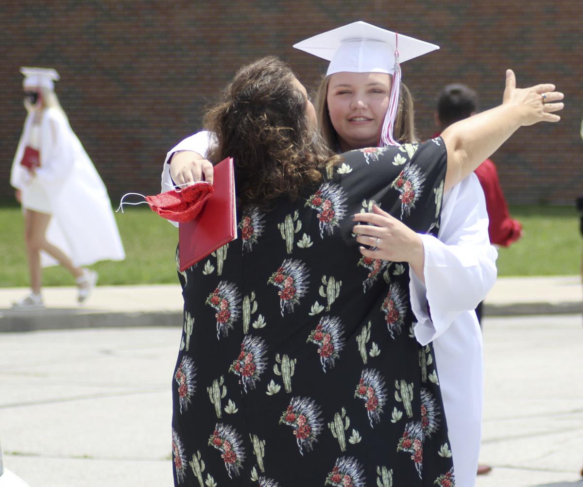 20200629-nws-ghsgrads3.JPG