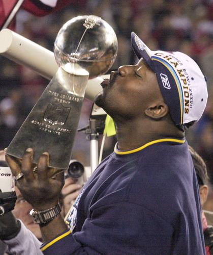 Sapp spotted at Super Bowl celebration with a Super Bowl ring