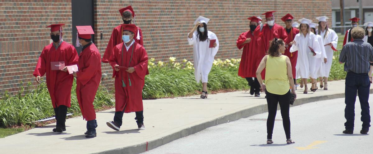 20200629-nws-ghsgrads11.JPG