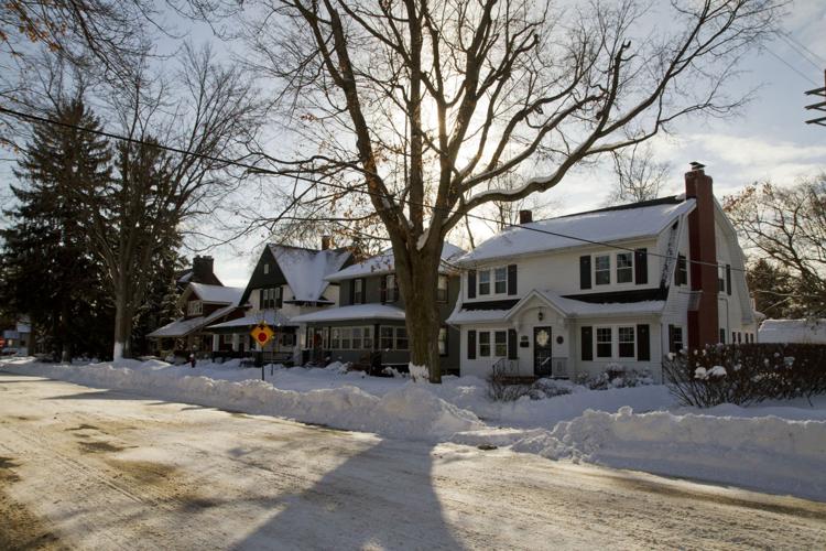 Slideshow Goshen digs out from snow storm Multimedia