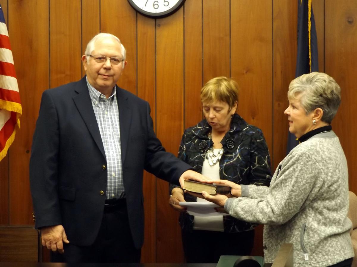 New Nappanee mayor sworn in News