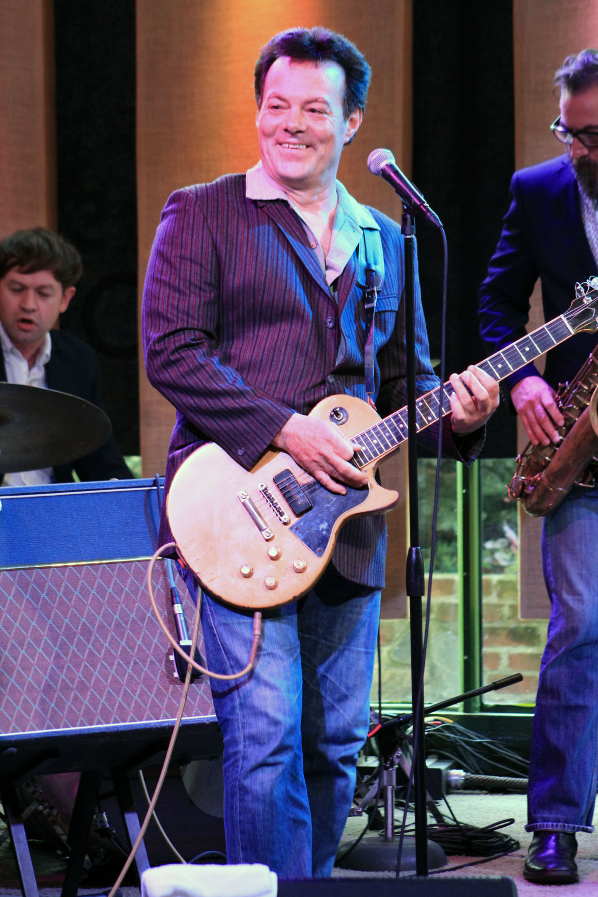 SLIDESHOW James Hunter Six takes stage at Ignition News