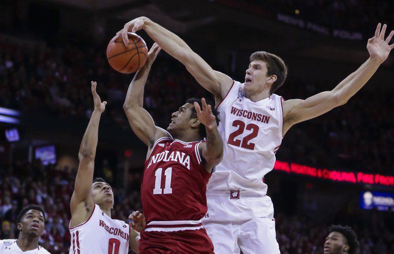 Men S Basketball Wisconsin Posts Wire To Wire Win Over Iu