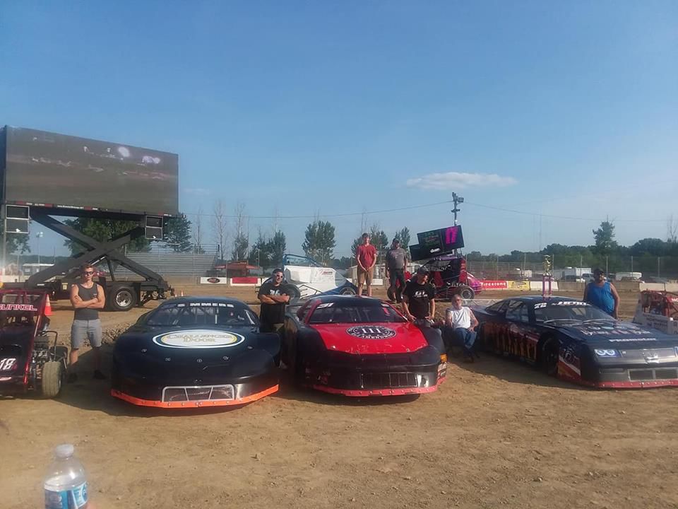 Kosciusko County Fair Racing suit stalls as fans rally to support the
