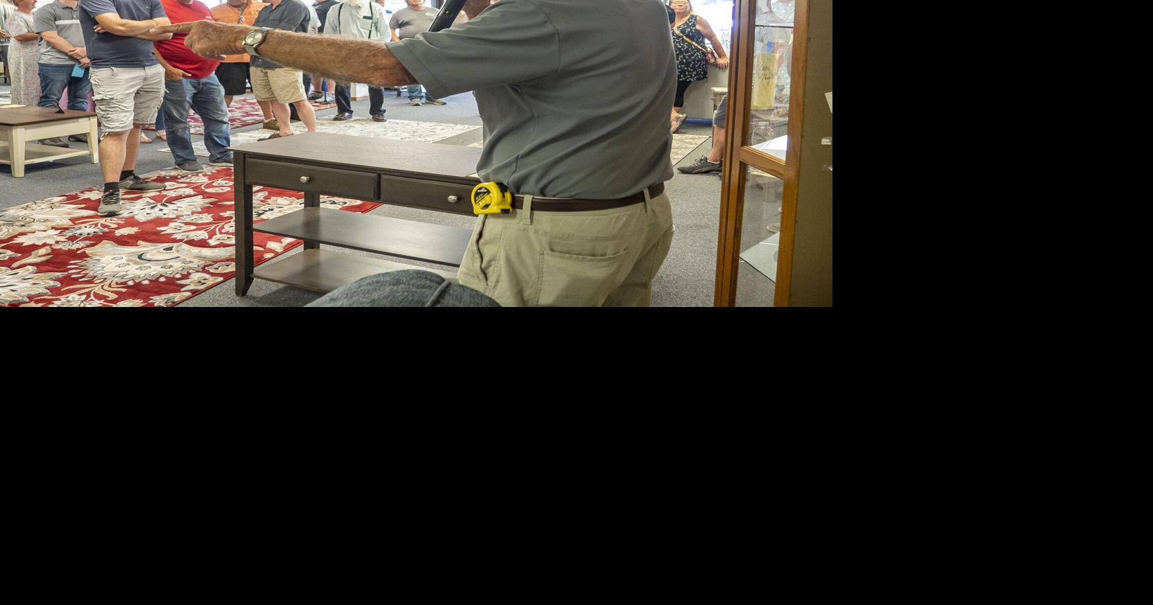 Furniture store closing down News