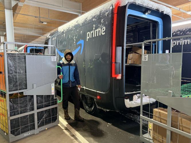 New Amazon delivery station navigates Cyber Monday | News | goshennews.com
