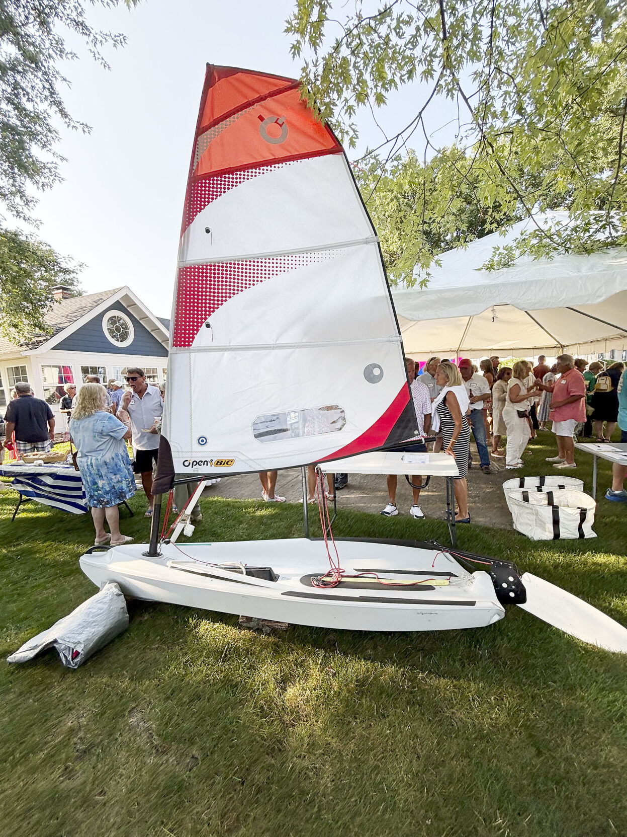 Wawasee Sailing Foundation hosts gala, musical tribute to Alan Fox