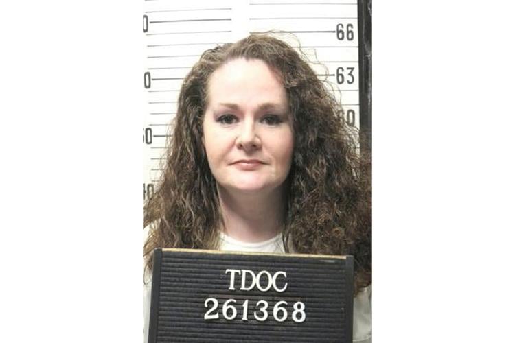 Court halts execution of Christa Gail Pike in Tennessee for a murder ...