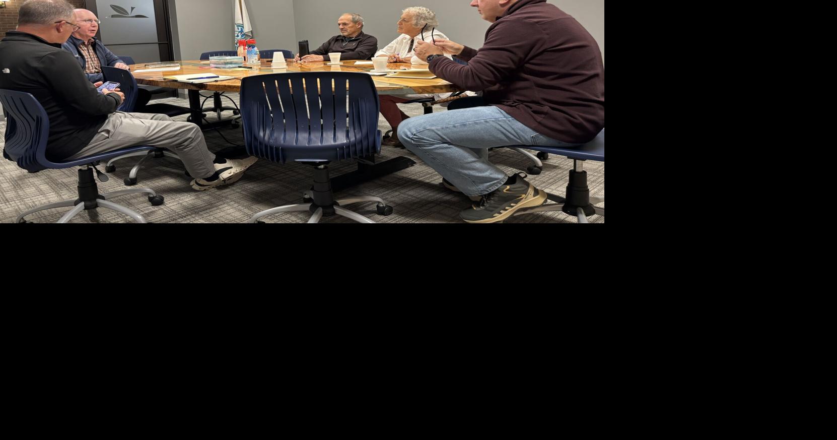City and business leaders meet weekly to pray for the city | Nappanee ...