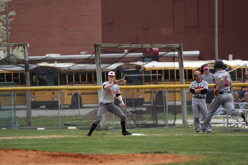 BASEBALL Goshen beats Warsaw in NLC thriller Sports