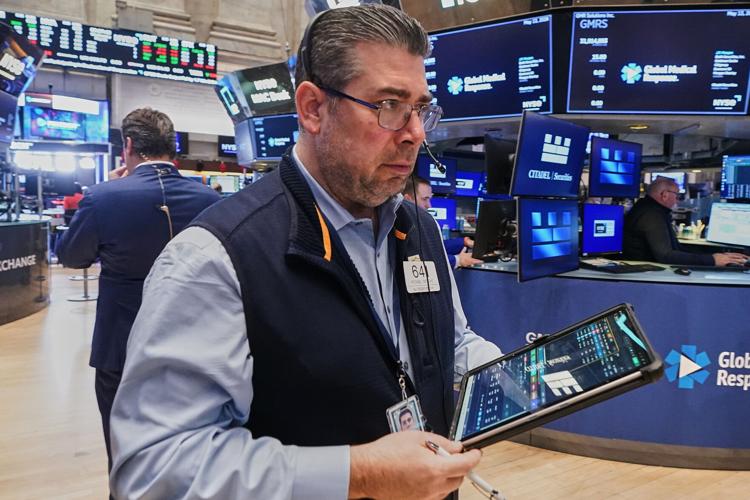 A reversal in oil prices helps stock markets worldwide to steady ...