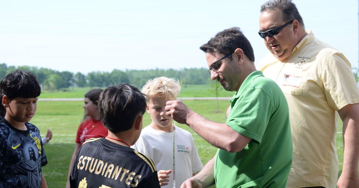 ORGANIC LEARNING: Goshen students discover historic trail, learn about mapping technology