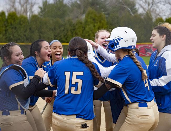 PREP SOFTBALL Goshen beats up on Elkhart for secondstraight win