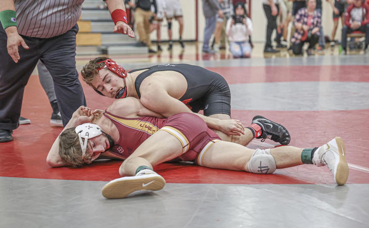 PREP WRESTLING PREVIEW: Carroll, Koltookian, Lone among area's top