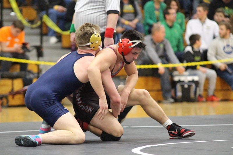 WRESTLING: 36 local grapplers advance from Elkhart sectional | Local ...