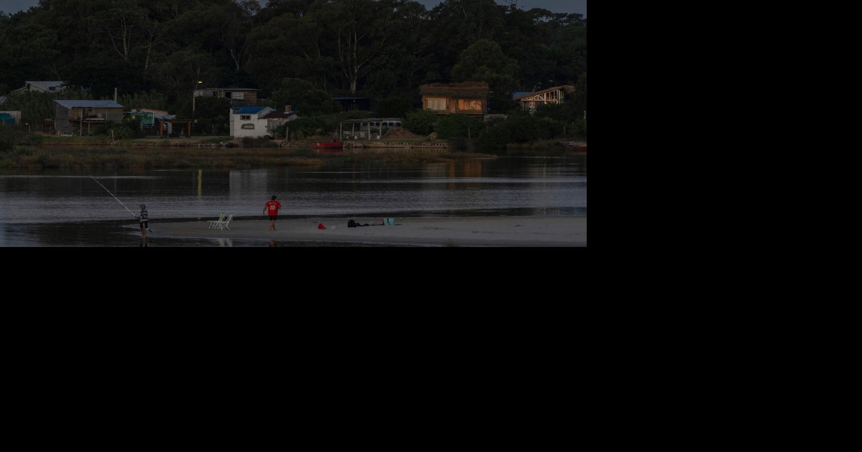 Uruguay Wolf Supermoon