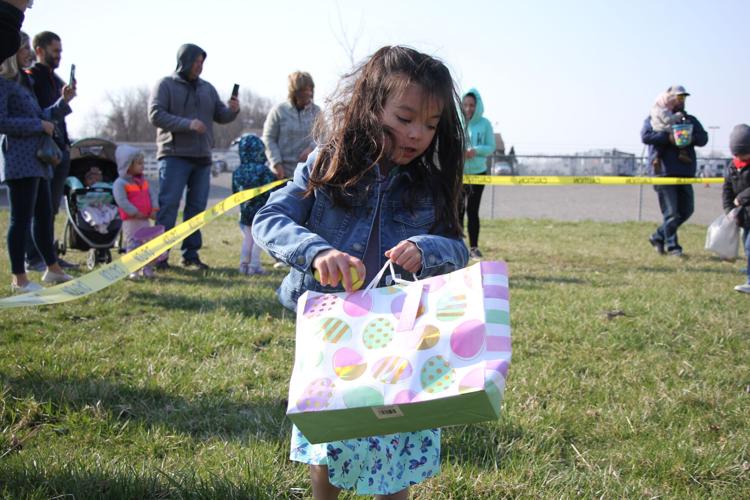 Children dash for Easter eggs in return of annual Wakarusa event News