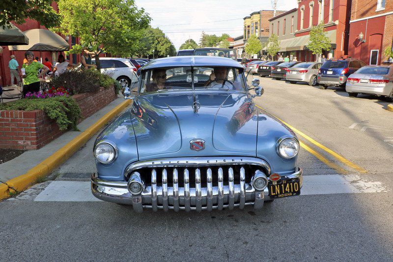 Thousands watch classic cars, motorcycles cruise Goshen Local News