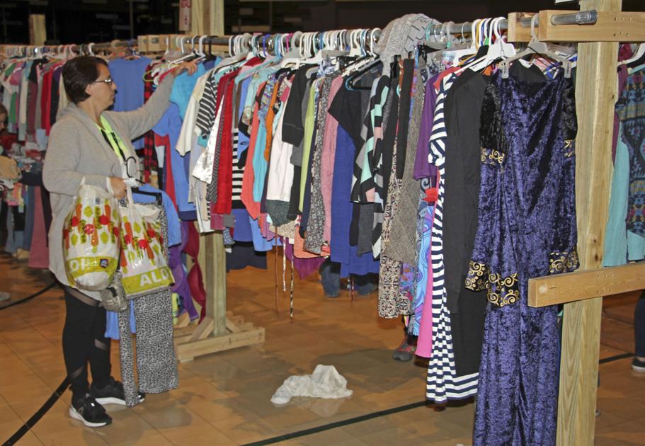 Annual exchange offers free clothing to community | News | goshennews.com