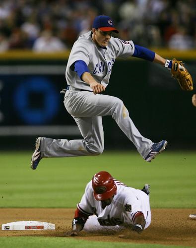 Chicago Cubs shortstop Ryan Theriot (2) during the game between