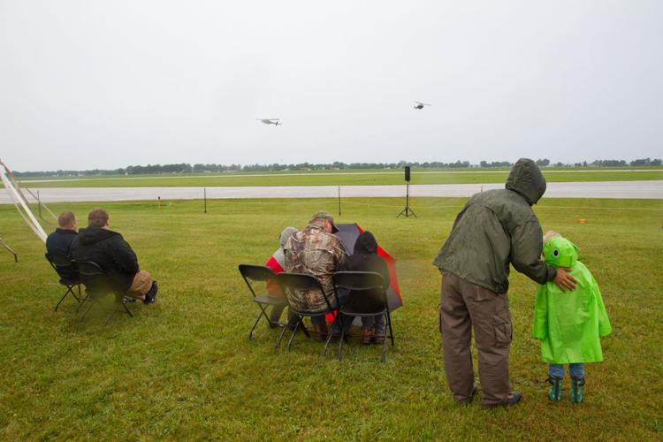 Slideshow Rotors and Ribs helicopter fly in Multimedia