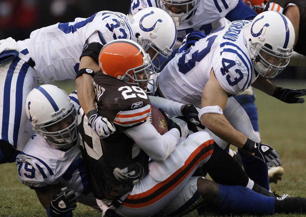 Former Browns Pro Bowler Josh Cribbs starting youth flag football