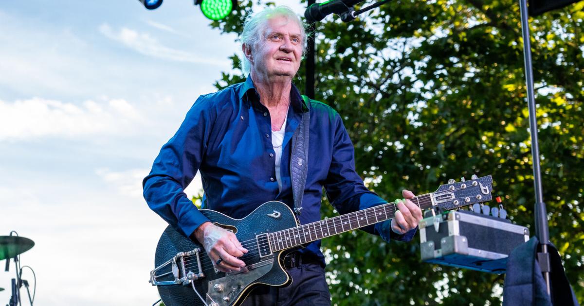 Tom Cochrane and Red Rider in Concert - West Kelowna