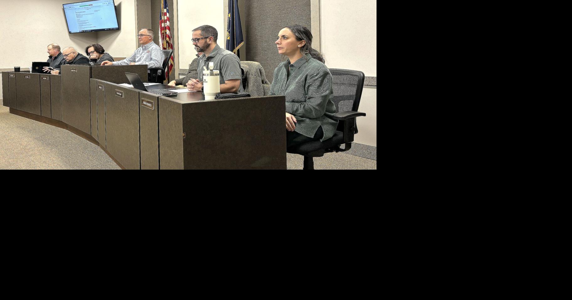 Nappanee City Council looking at 45 pay raises News