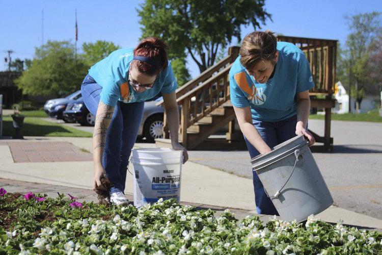 Nappanee quilt garden springs to life Local News