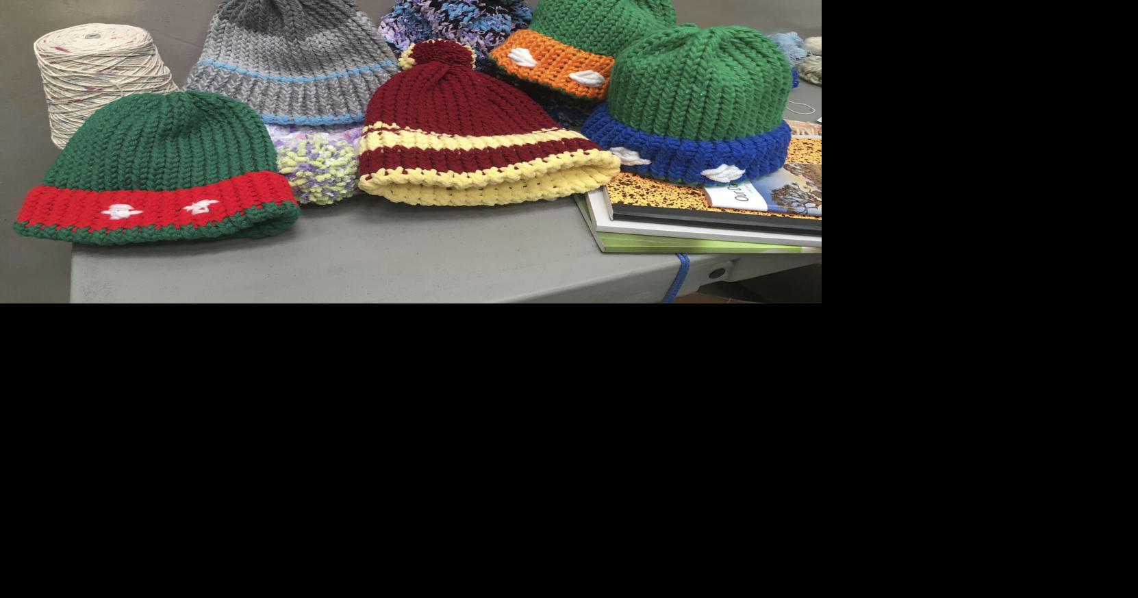Love making premie hats. What a beautiful way to give back to the comm, Knitted Hat
