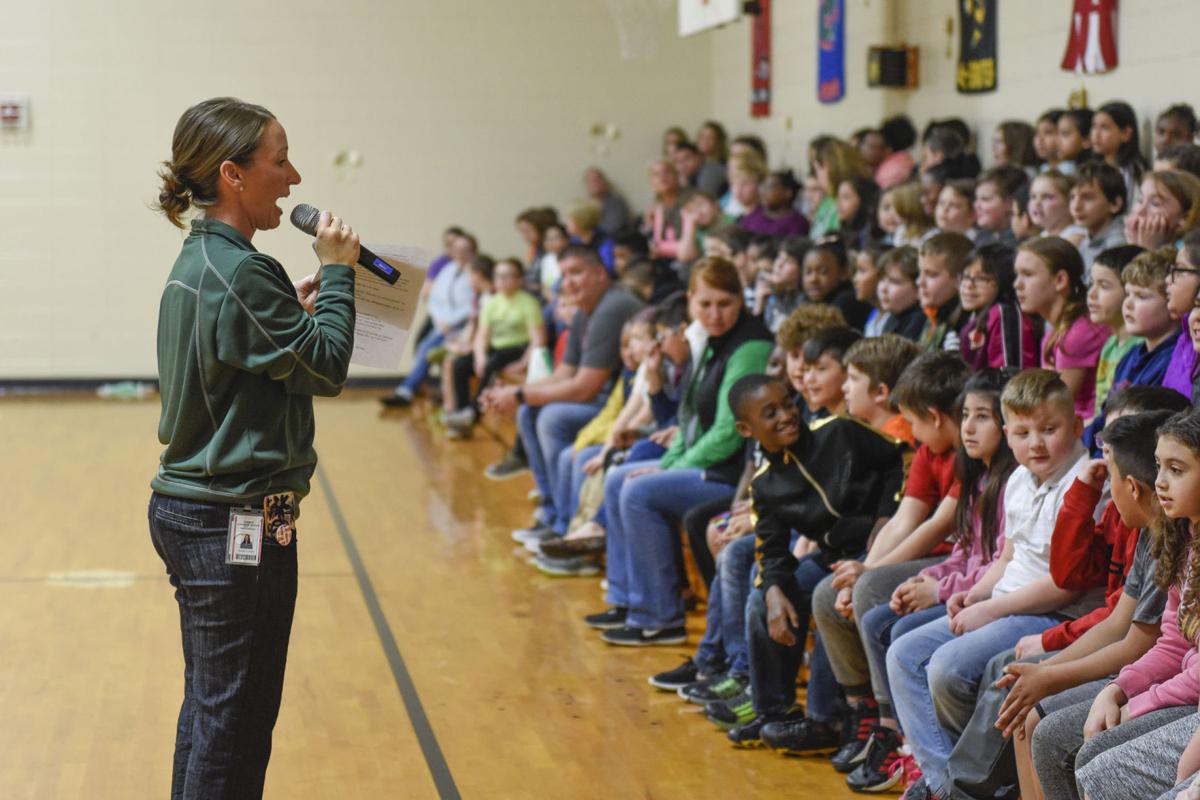 NWS GN0420 c1 ilearn rally BM 03.jpg