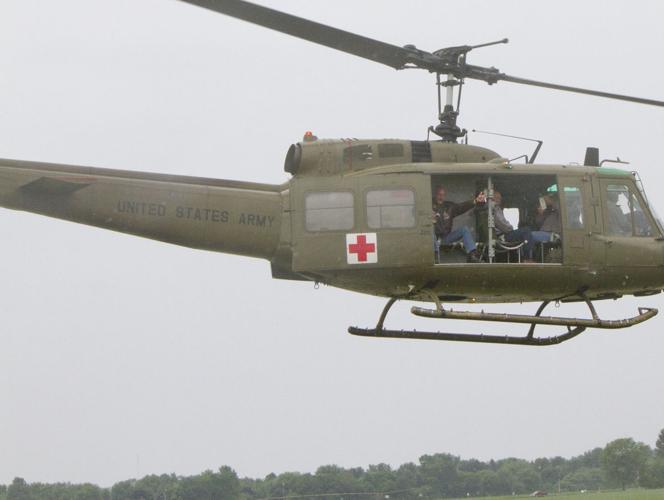 Slideshow Rotors and Ribs helicopter fly in Multimedia