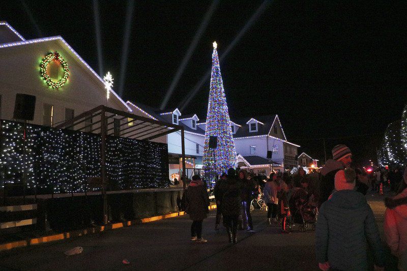 Shipshewana Light Parade sets town aglow Local News