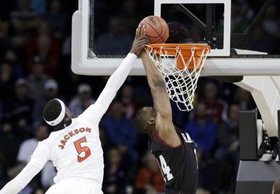 Ncaa Tourney Harvard Upsets 5th Seed Cincinnati 61 57 Local