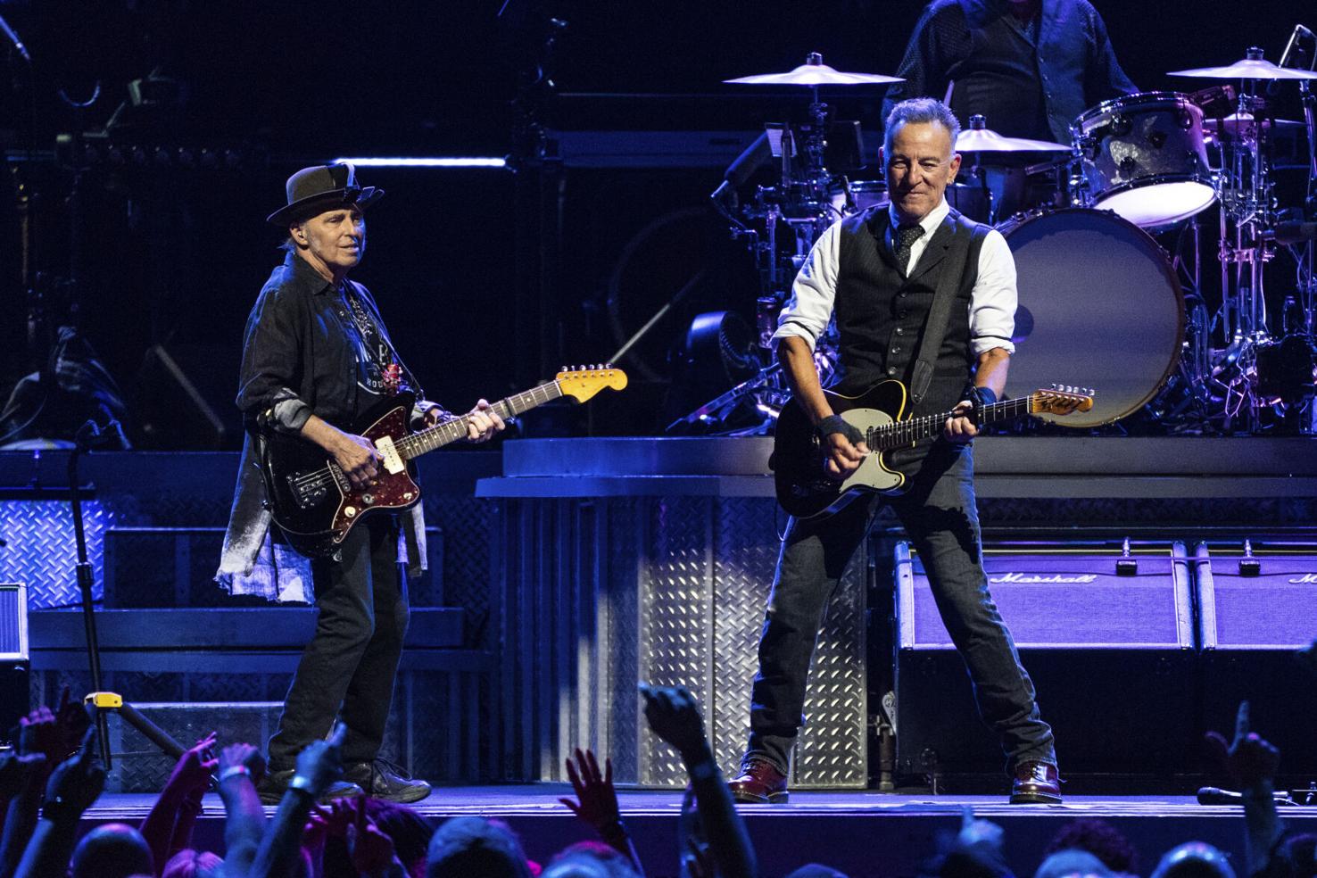 Bruce Springsteen and the E Street Band in Concert Pittsburgh