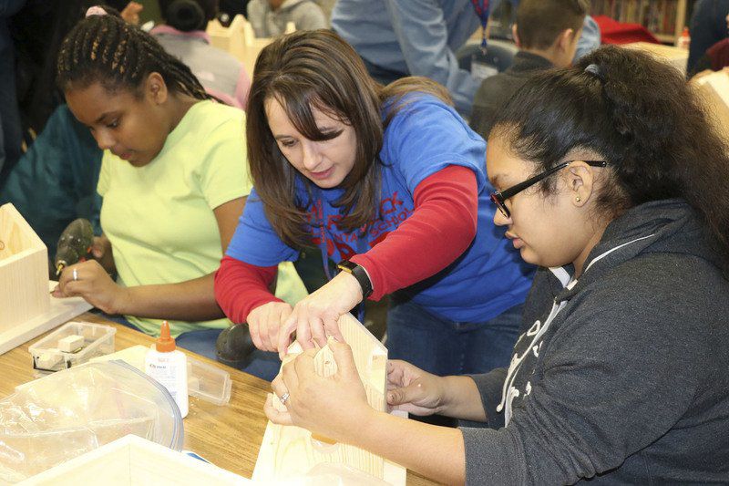 Birdhouse Kits Teach Mary Beck Students Collaboration Local News Goshennews Com